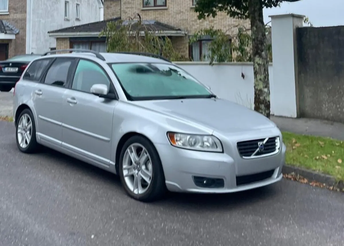 Volvo v50 2008 1200€ - Image 1