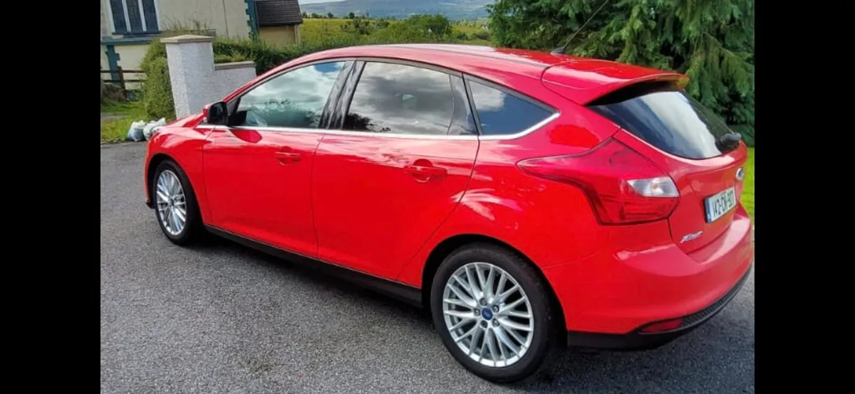 142  Ford Focus diesel Titanium Nct & Tax - Image 4