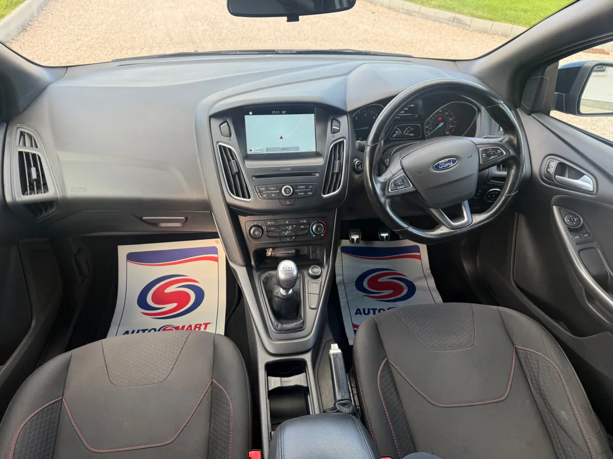 172 Ford Focus ST Line - Image 4
