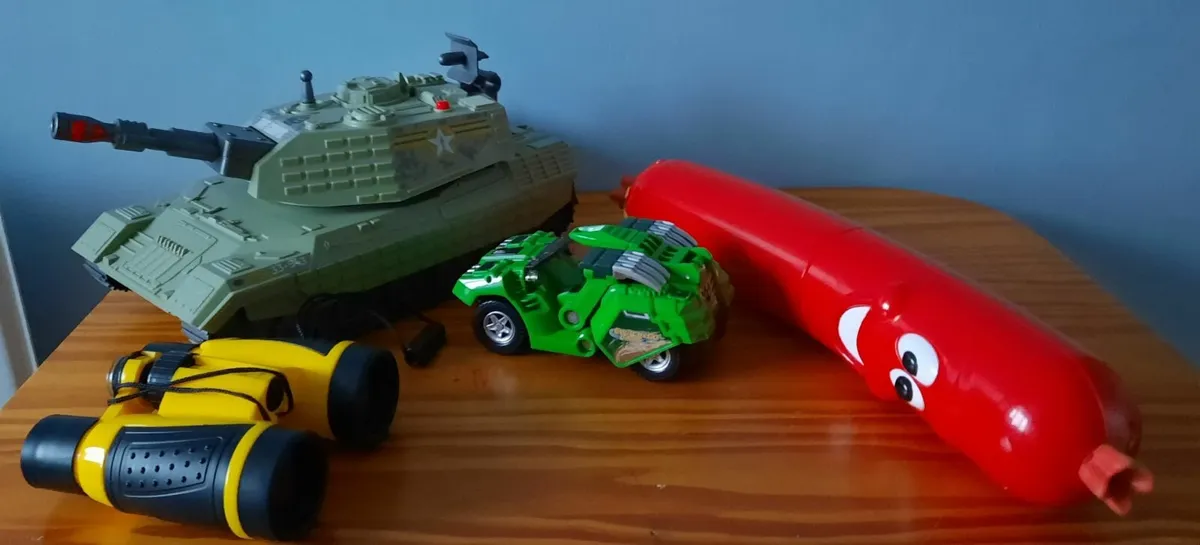 Collection of 7 Toys:	(4+ years) - Image 2