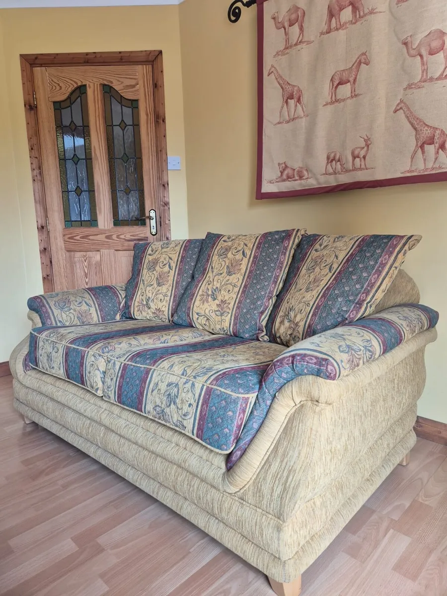 2x 2.5 seater sofas & amchair - Image 1