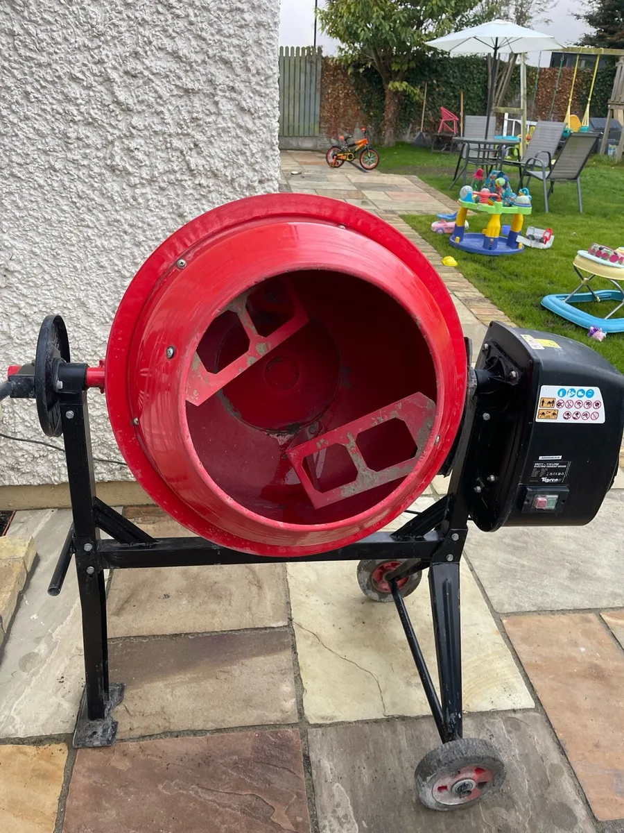 Cement mixer - Image 2