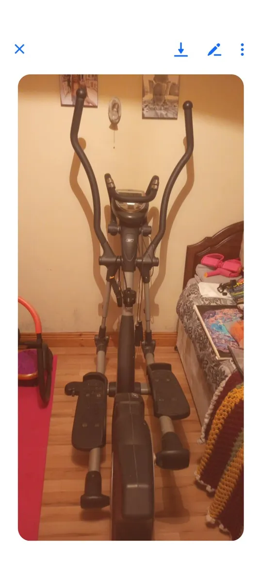 Crosstrainer - Image 1