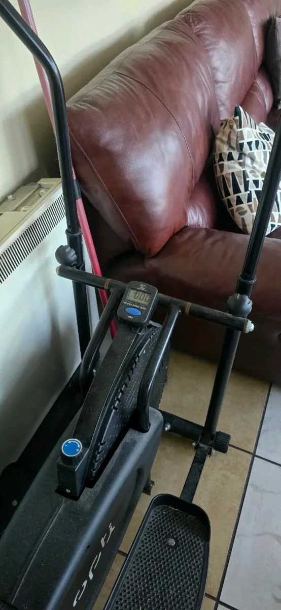 Opti 2 in 1 Air Cross Trainer and Exercise Bike-O - Image 3