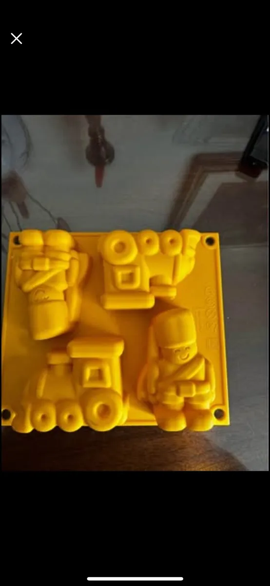 Baking moulds for sale - Image 1