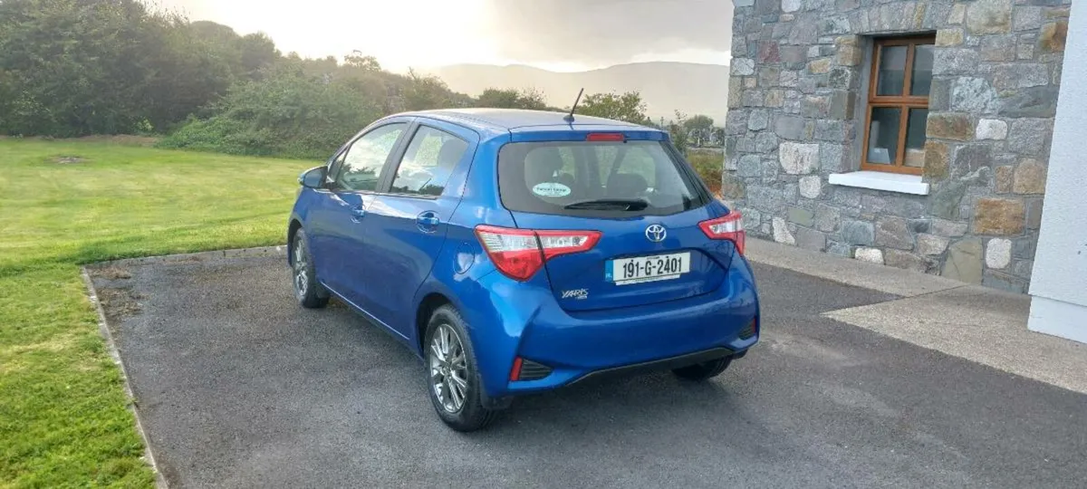 Toyota Yaris - Image 2