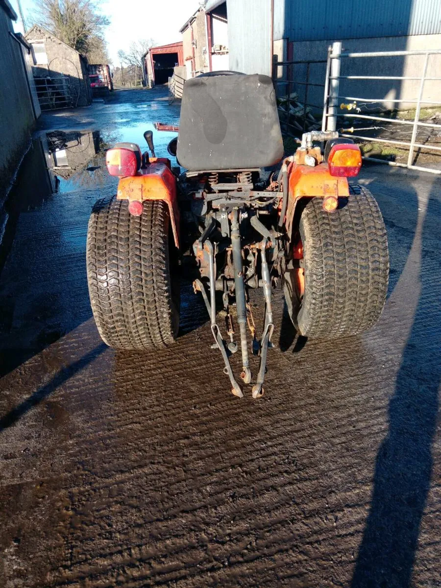 Kubota Tractor B1750 - Image 3