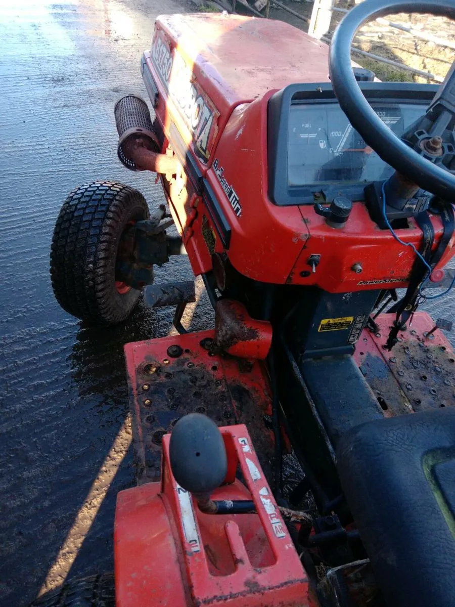 Kubota Tractor B1750 - Image 4