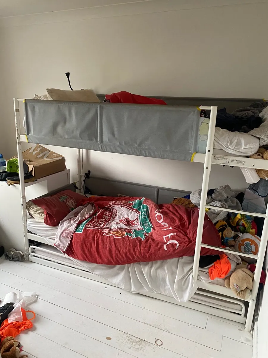 Bunk bed