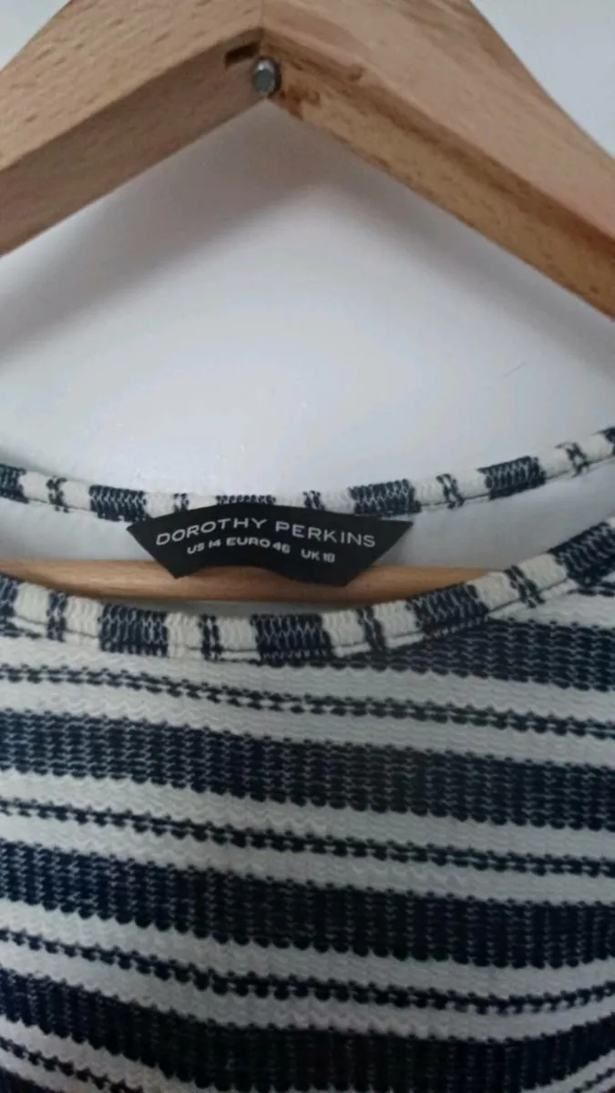 Tops - Image 3
