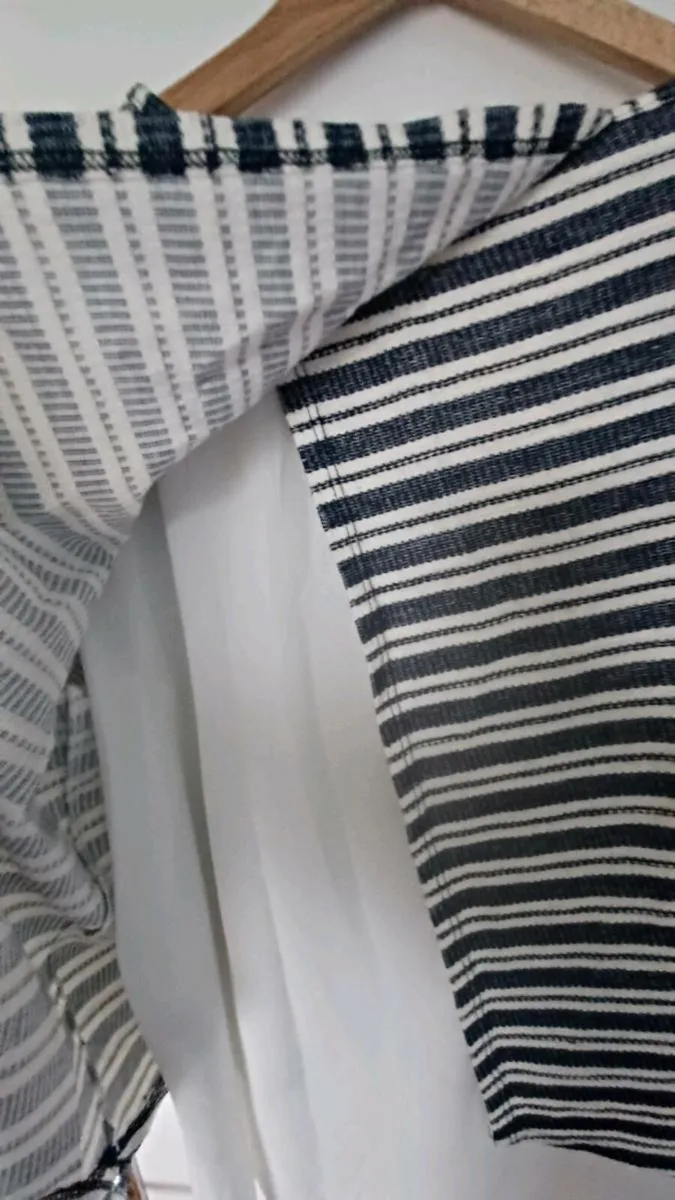 Tops - Image 4