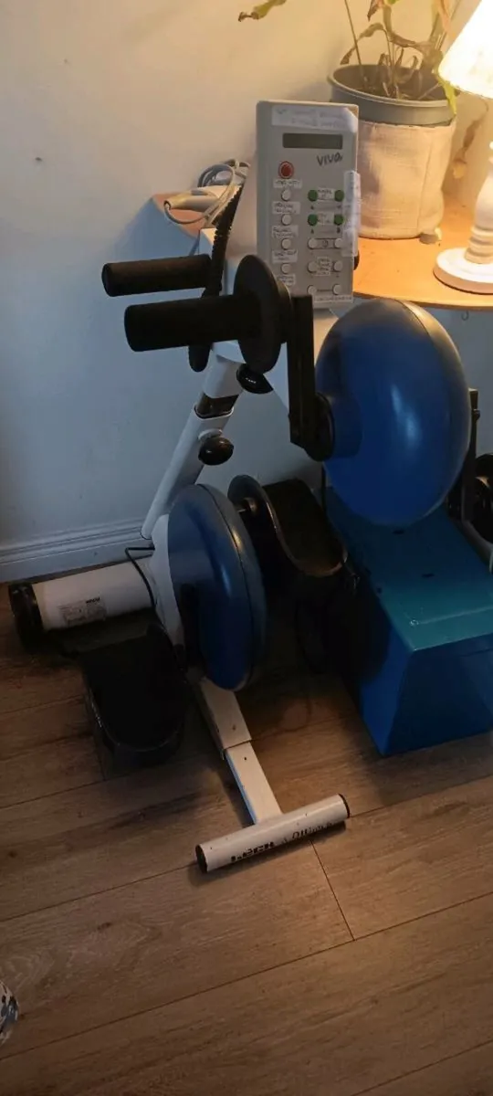Rehabilitation excercise bike - Image 3