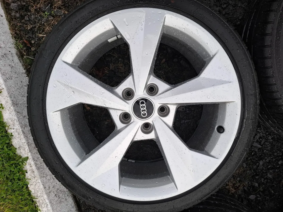 18" Audi,  Vw,  Seat,  Skoda Alloys with tyres - Image 1