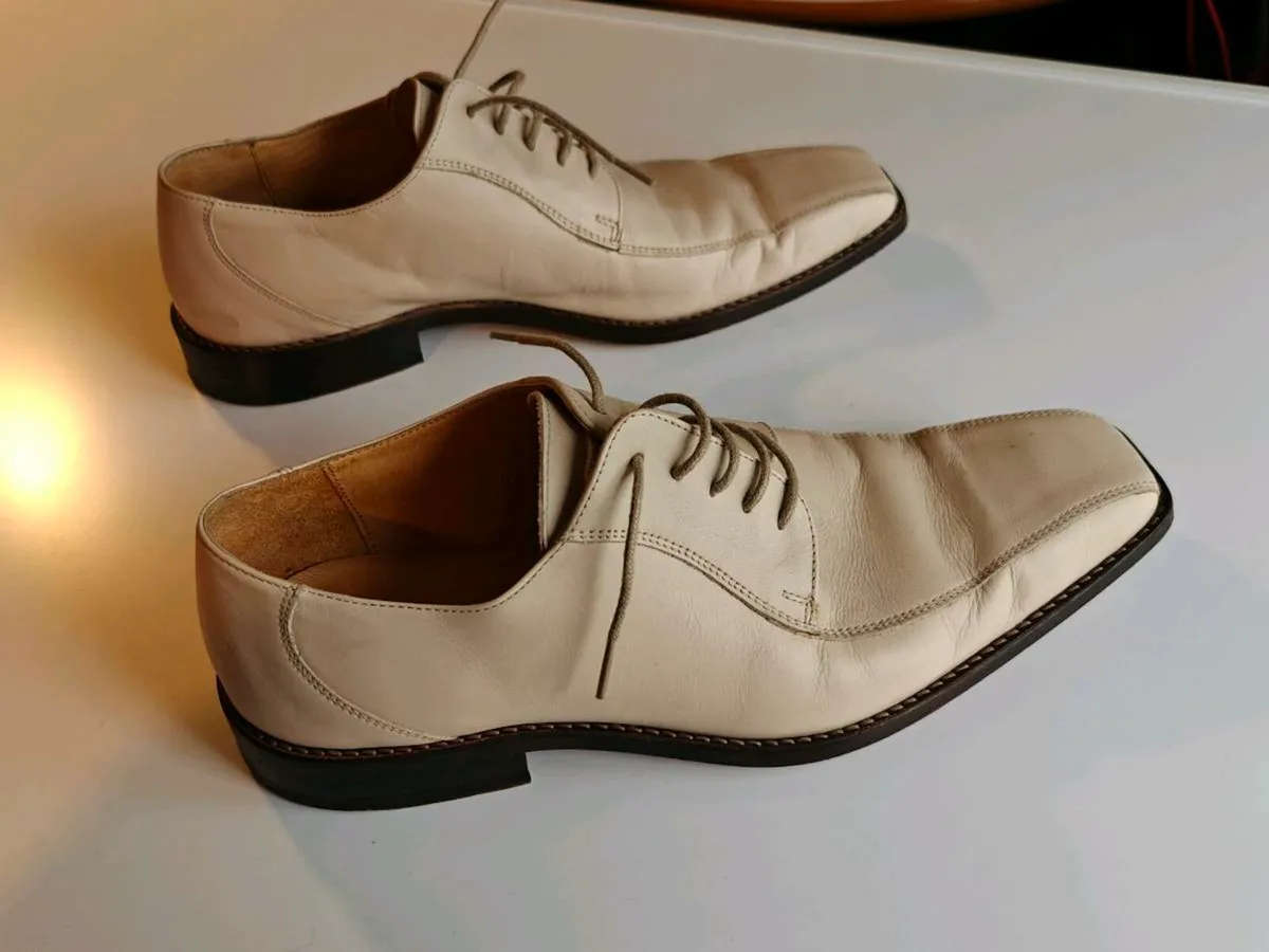 Men's leather shoes - Image 1
