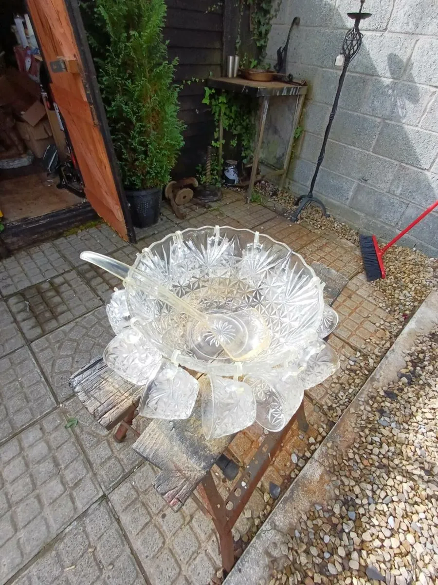 1960s Arlington Glass Punchbowl Set - Image 2