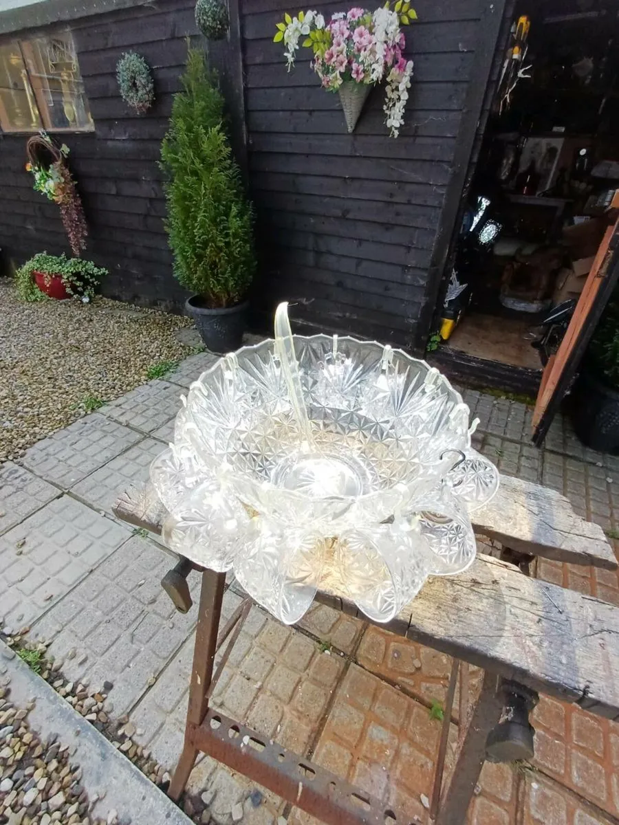 1960s Arlington Glass Punchbowl Set - Image 3