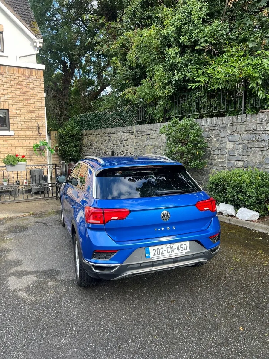 Car - Image 1