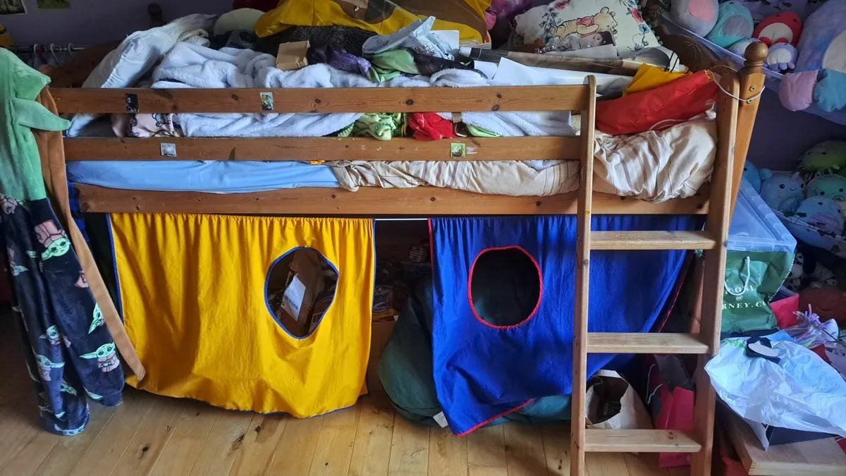 Child's Cabin bed
