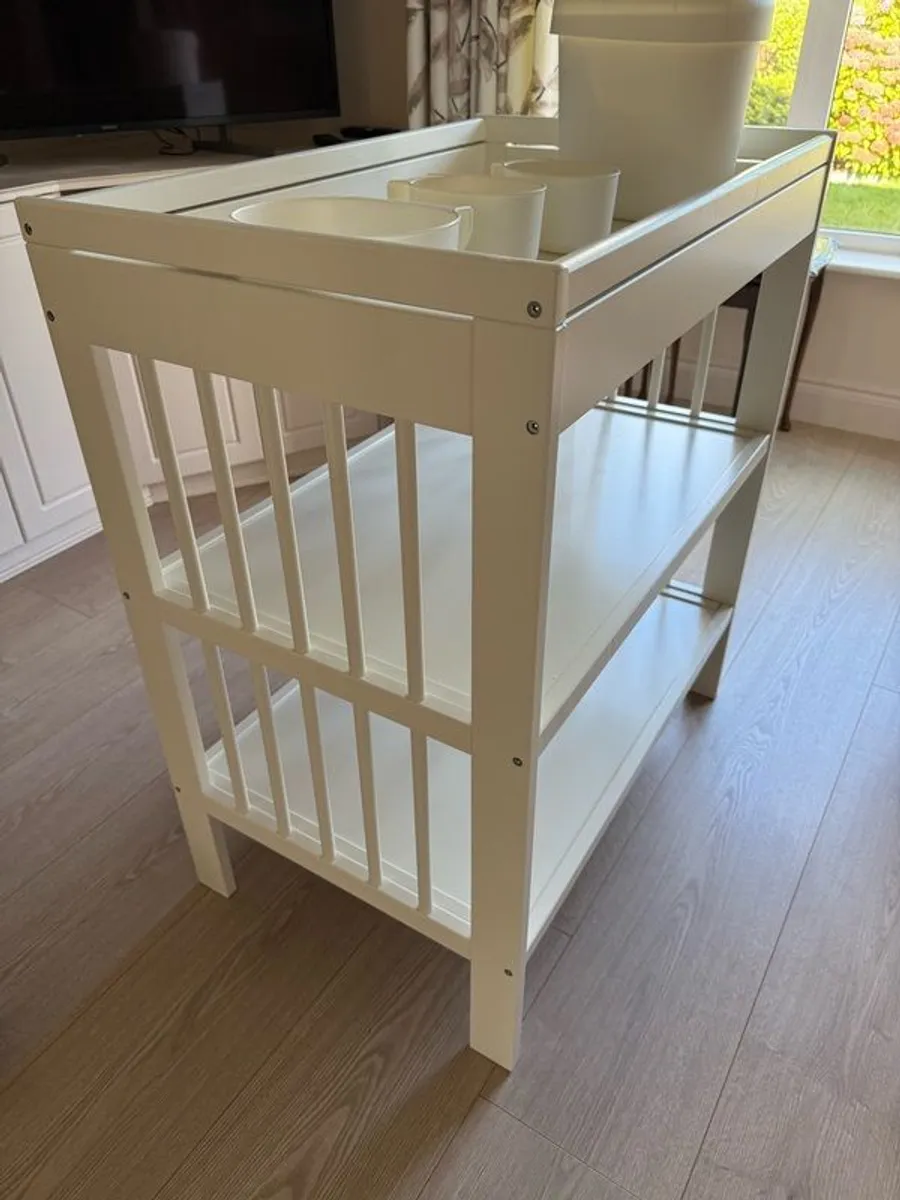 IKEA Gulliver Changing Table and Hanging Baskets - Image 1