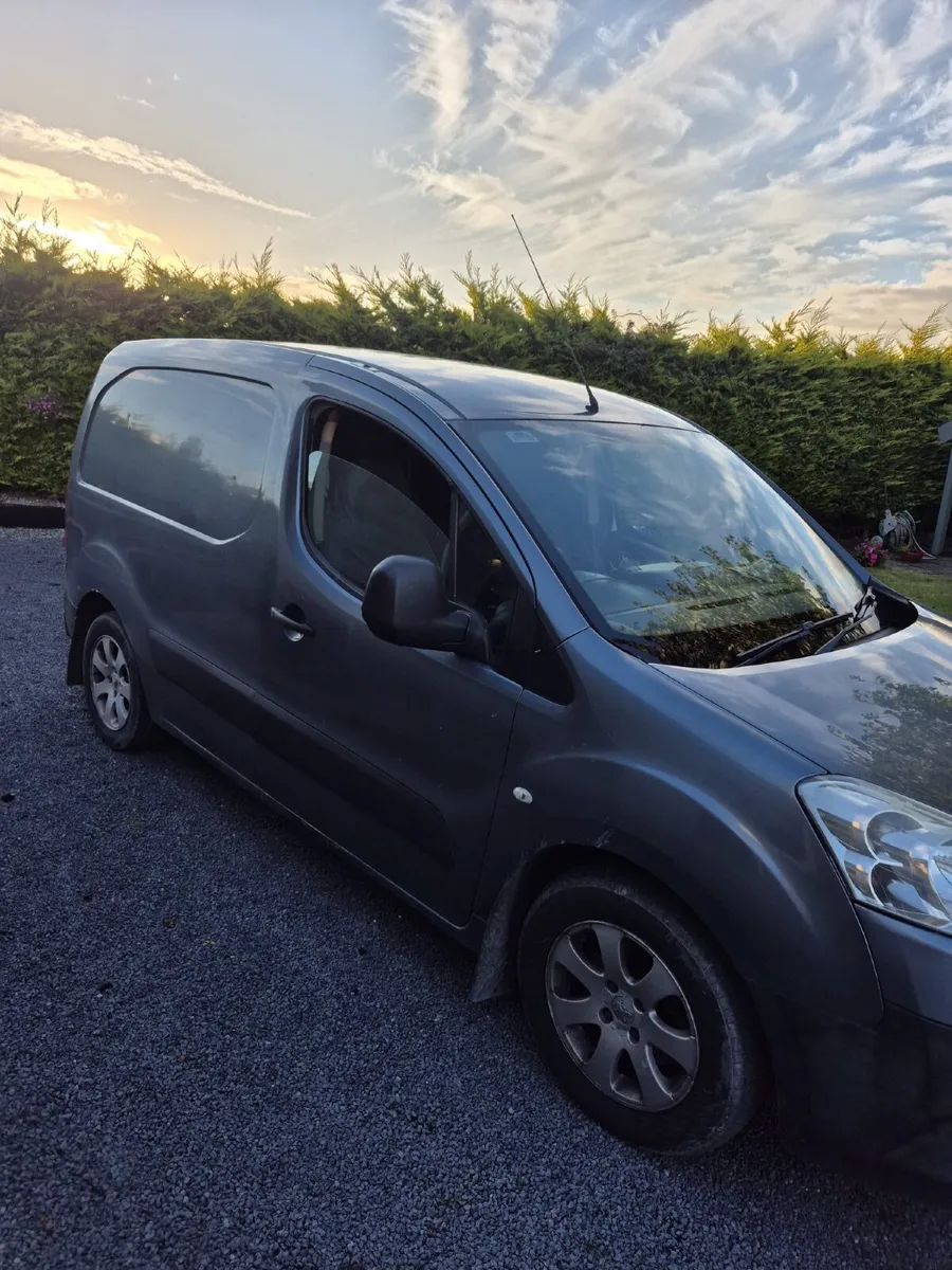 Peugeot Partner 2012 - Image 1