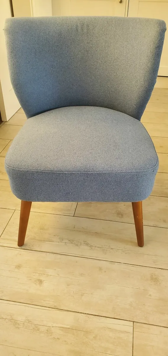 Blue bedroom chair - Image 3