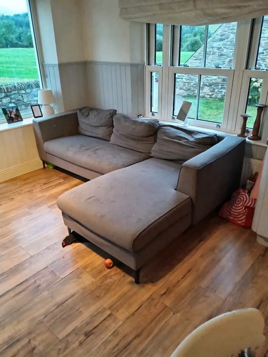 Couch - Image 3