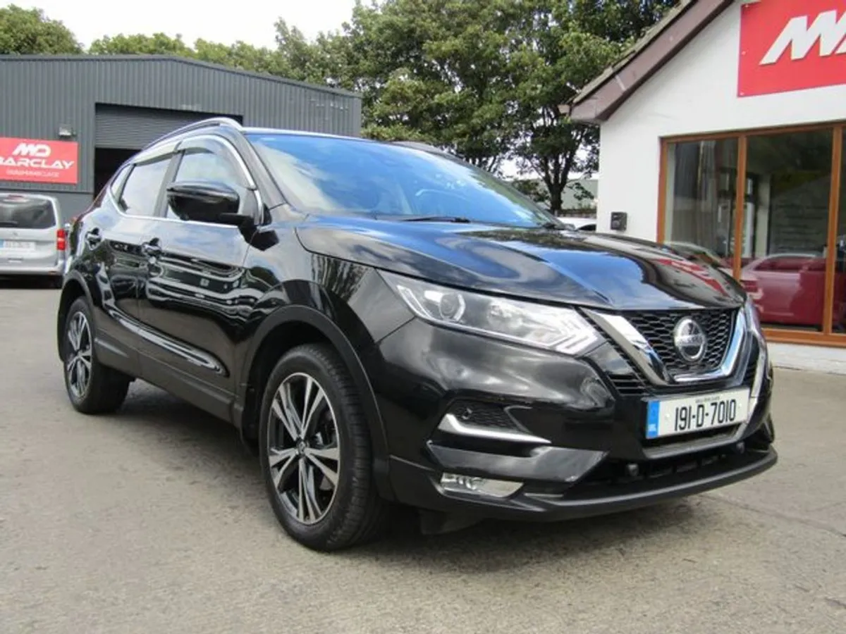 Nissan QASHQAI 1.2 SV Premium SS 18 4DR - Image 2