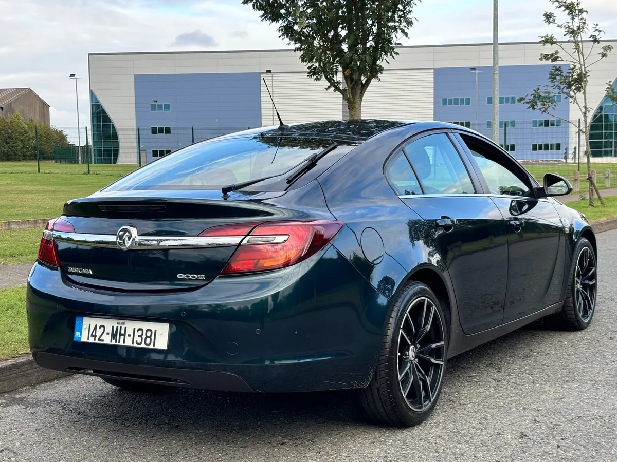 Vauxhall Insignia 2.0 CDTI SRI 2014 *LOW KLMS* - Image 2