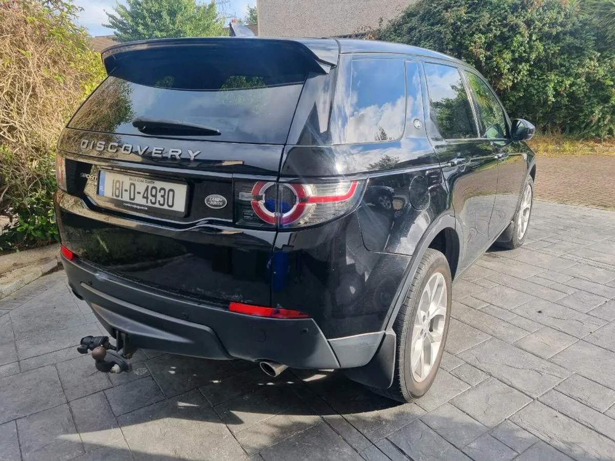 Car - Image 4