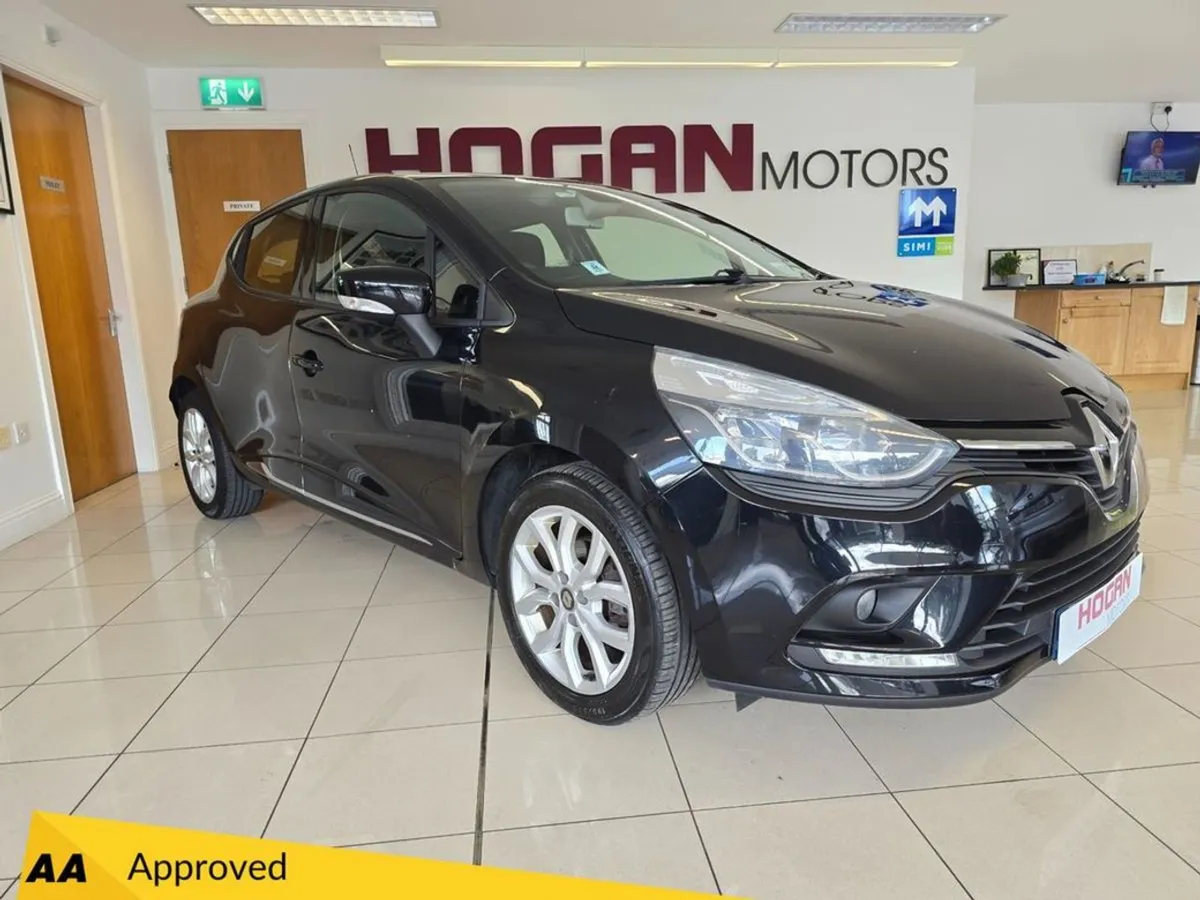 Renault Clio Dynamique NAV TCE 90 5Dr H/B - Image 1