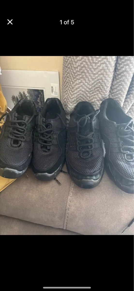 Bloch Irish dancing shoes/trainers - Image 1