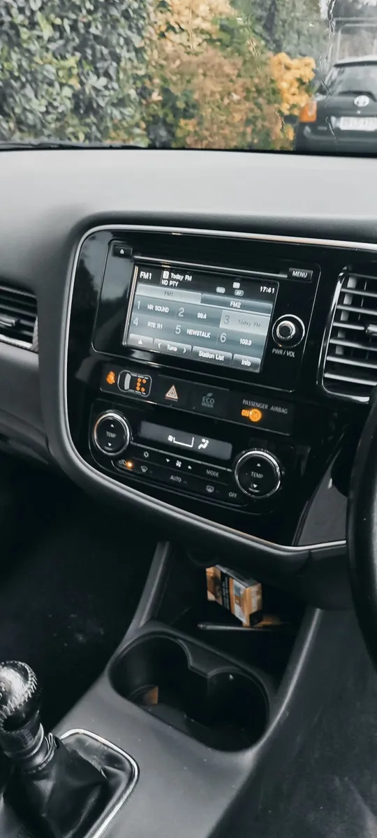 Mitsubishi Outlander 2015 - Image 4