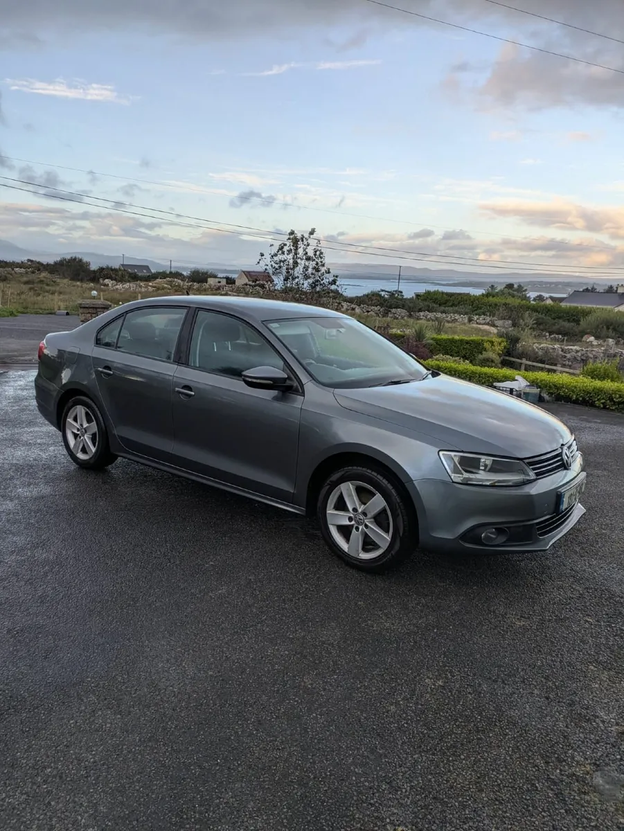 Volkswagen Jetta 2013 - Image 1