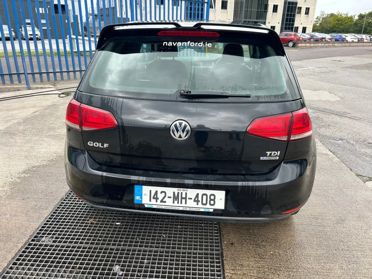 2014 Volkswagen Golf 1.6 TDI doe October 25 - Image 3