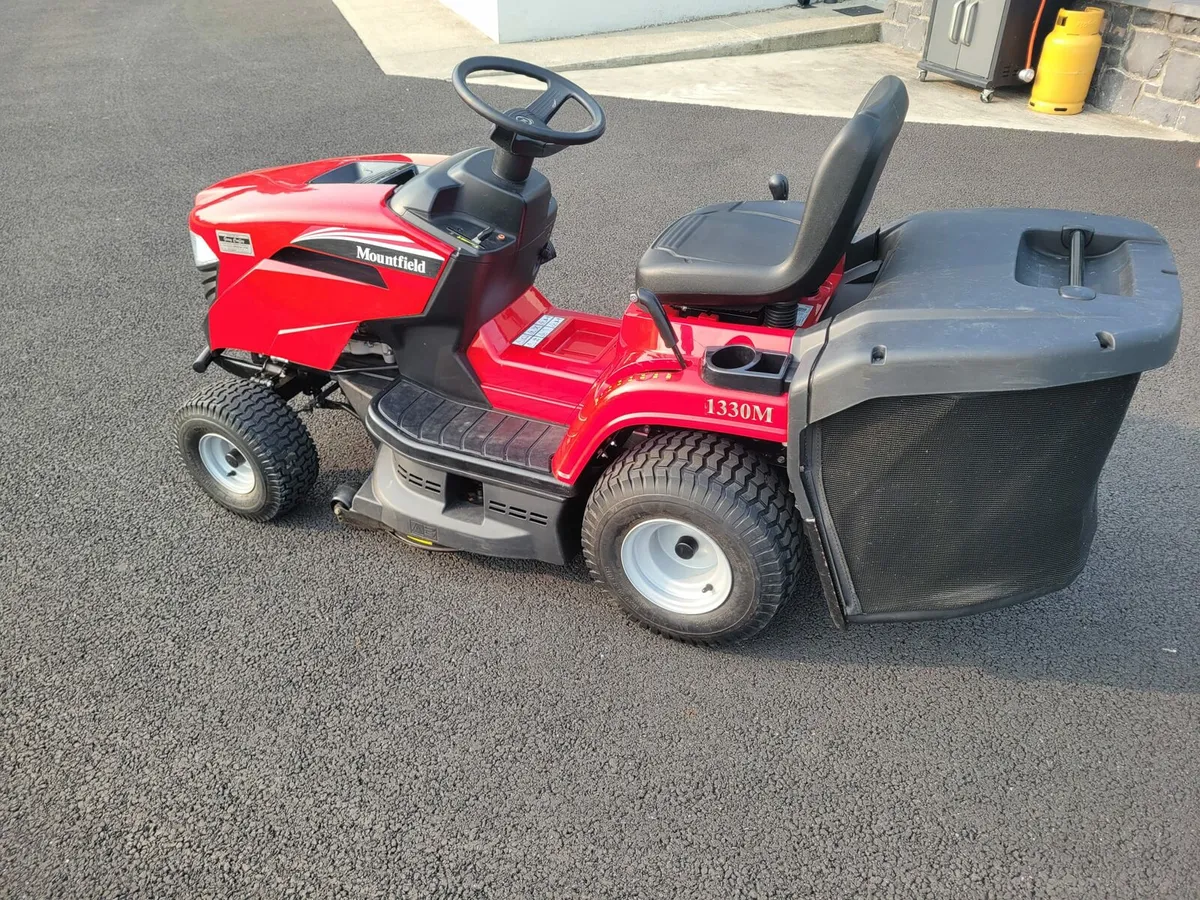 Mountfield 1330M Ride on Tractor Mower - Image 3