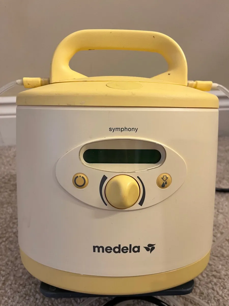 Medela Double Breast Pump - Image 2