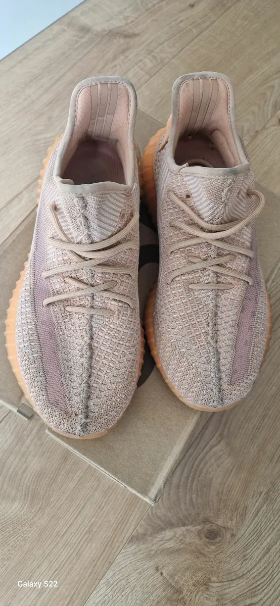 Yeezy Boost 350 - Image 1