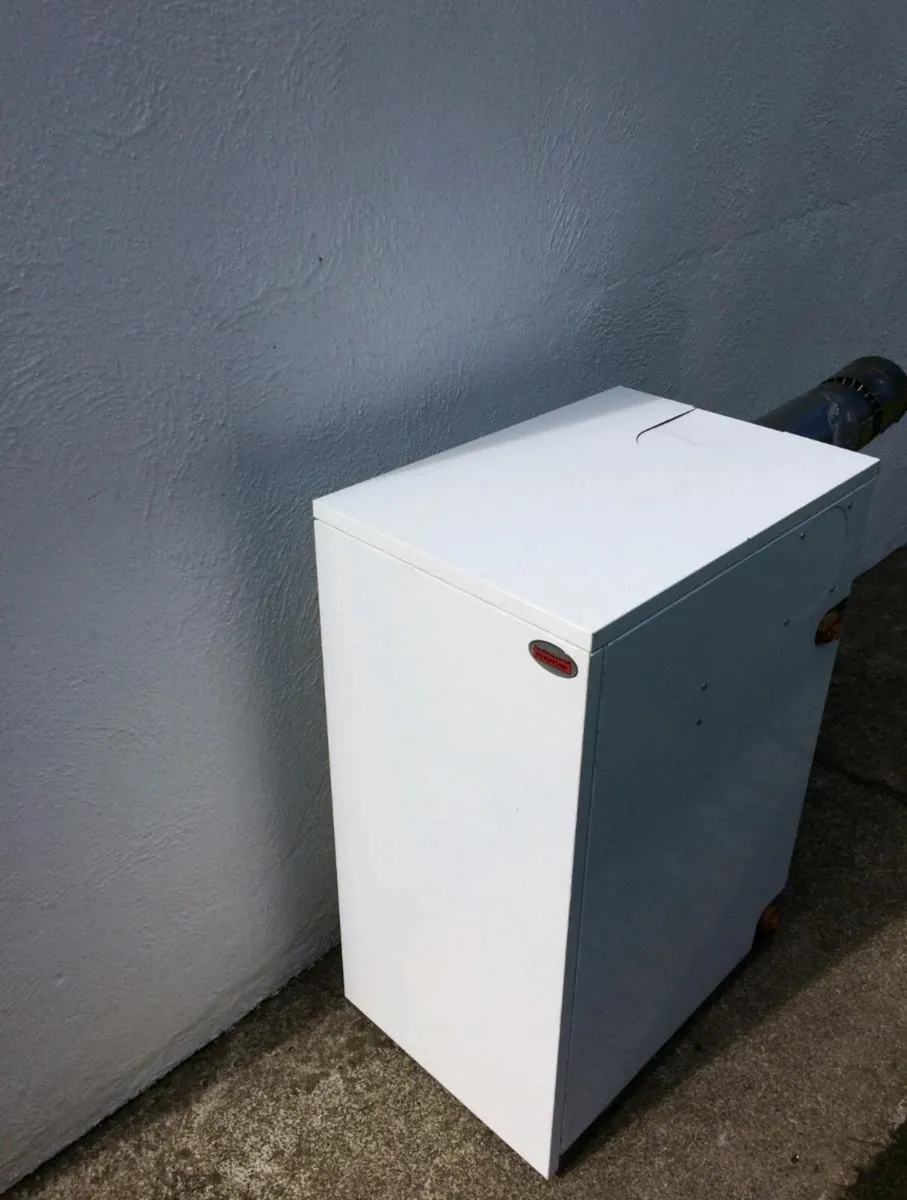 Warmflow 70/90 Oil Boiler - Image 1