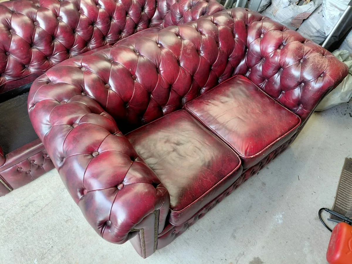 Chesterfield Sofa Suite - Image 3