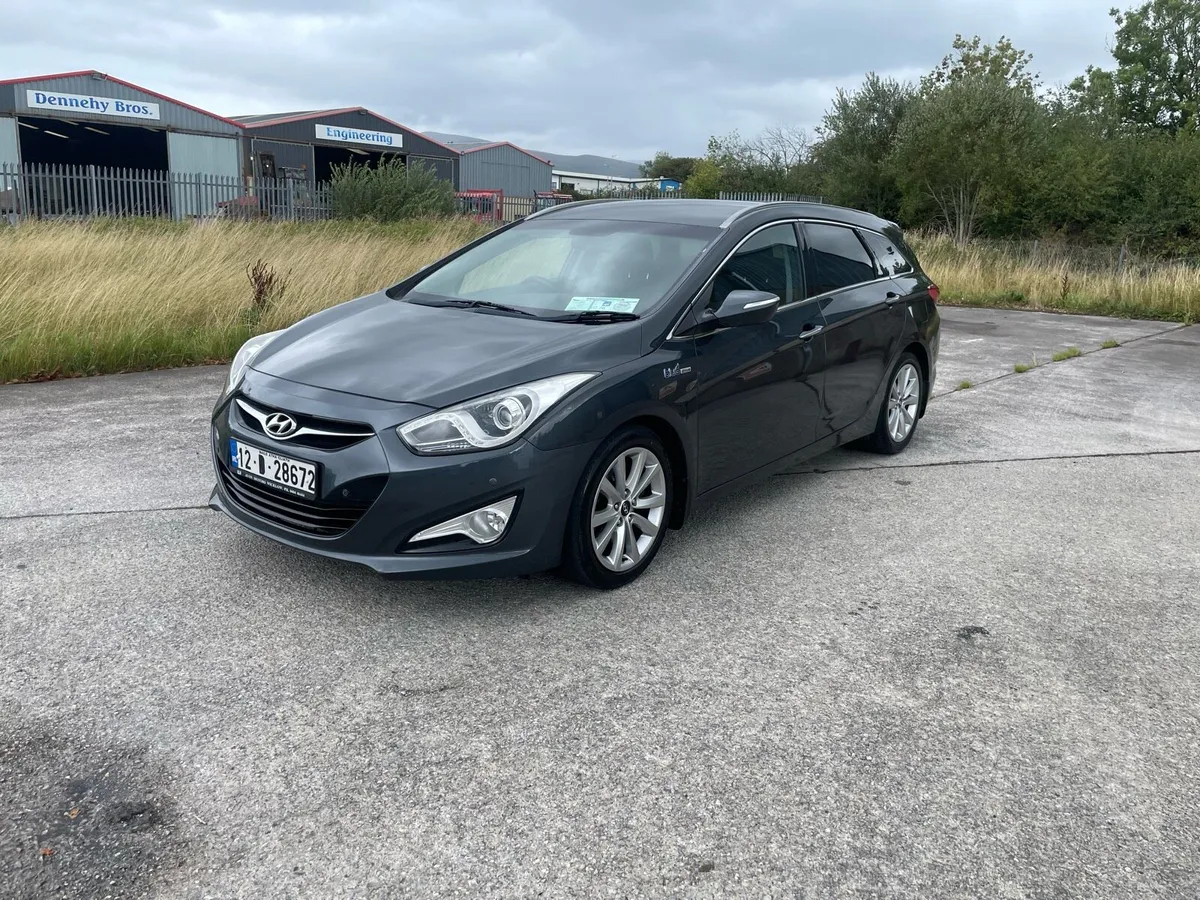 2012 Hyundai 140 1.7 diesel - Image 1