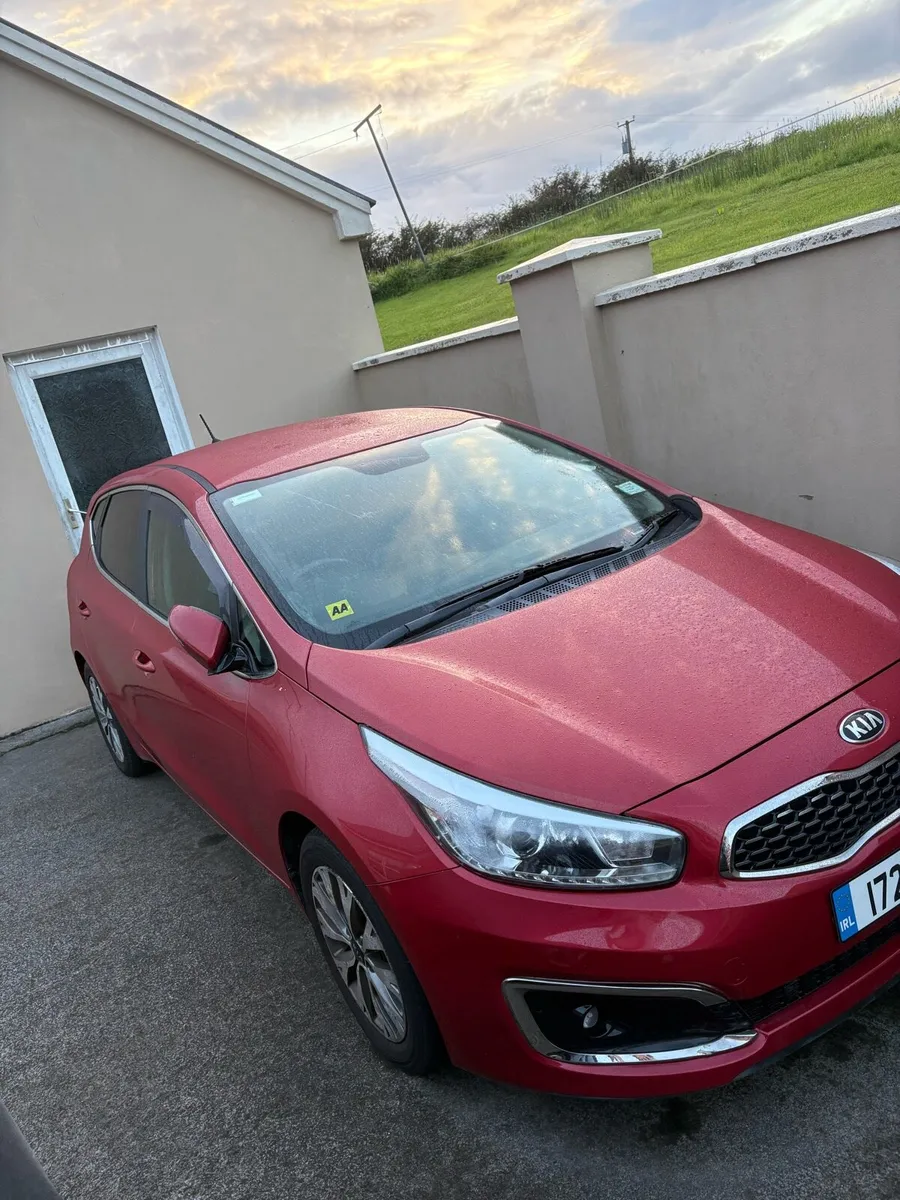 2017 Kia Ceed - Image 1