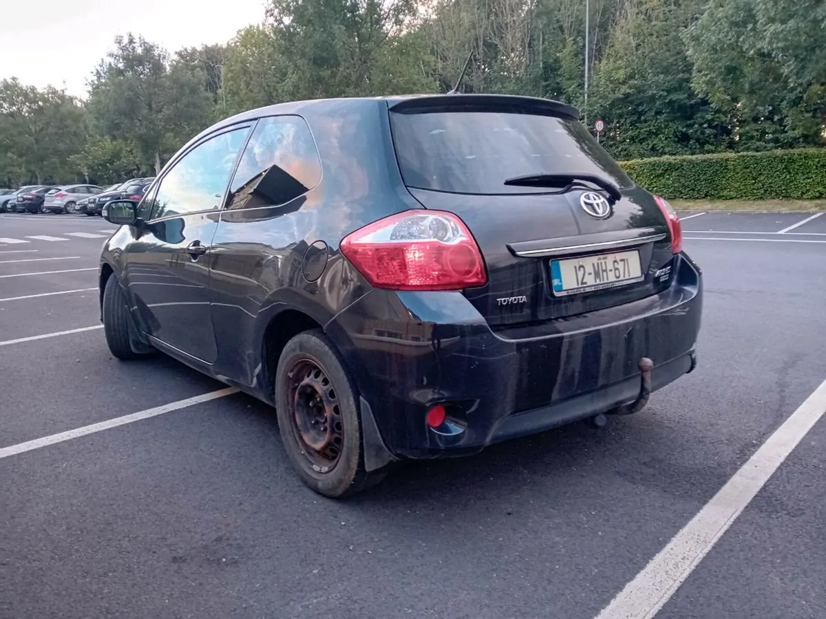 Toyota auris van tax/tested - Image 2