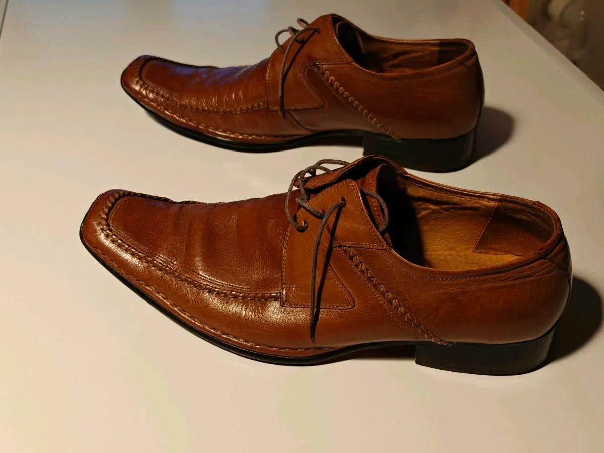 Men's leather shoes - Image 1
