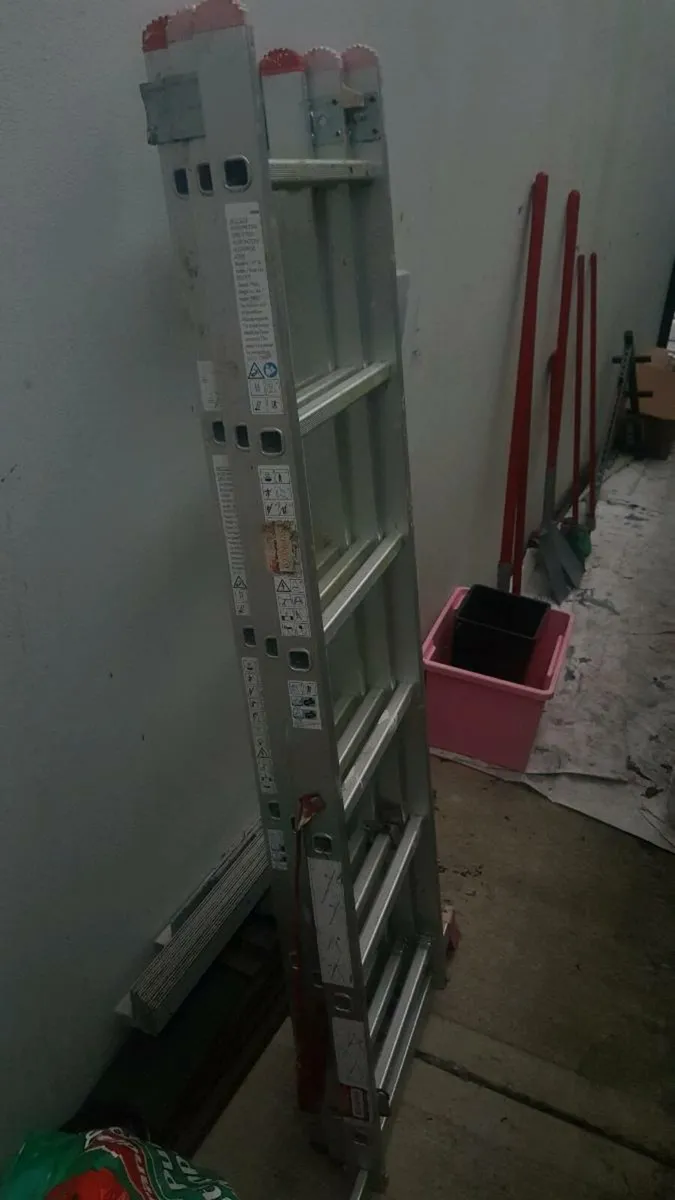 tall aluminium ladder - Image 2