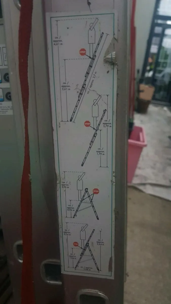 tall aluminium ladder - Image 3