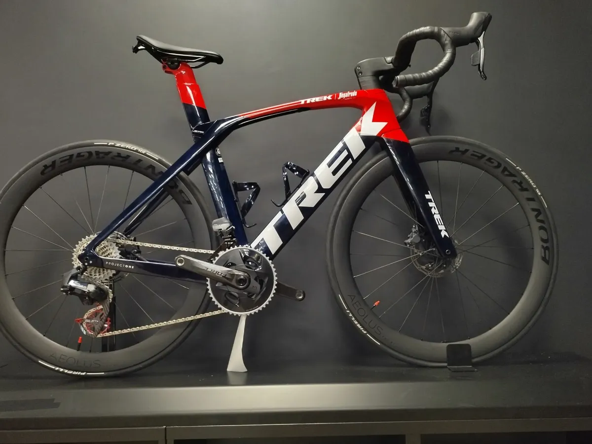 😎😎 Madone SLR 7 Axs Gen 6 54cm Team Colour 😎😎 - Image 3