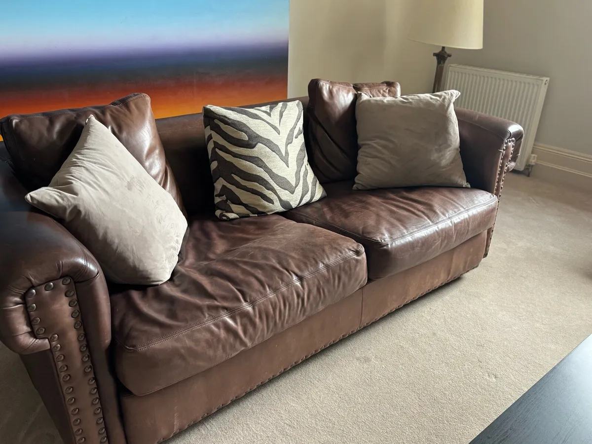Leather couch - Image 1