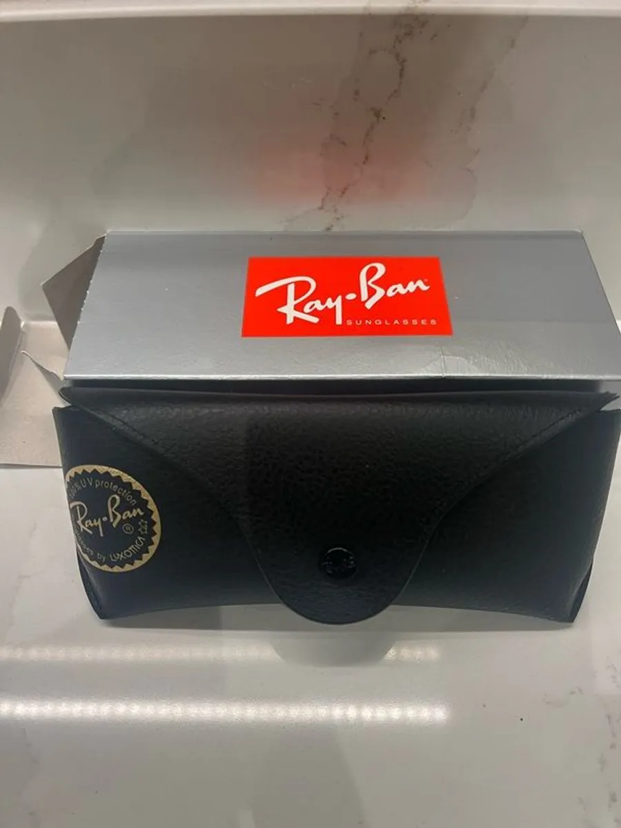 ray ban new there 205 to buy never put on dropping price to sell 80 - Image 3
