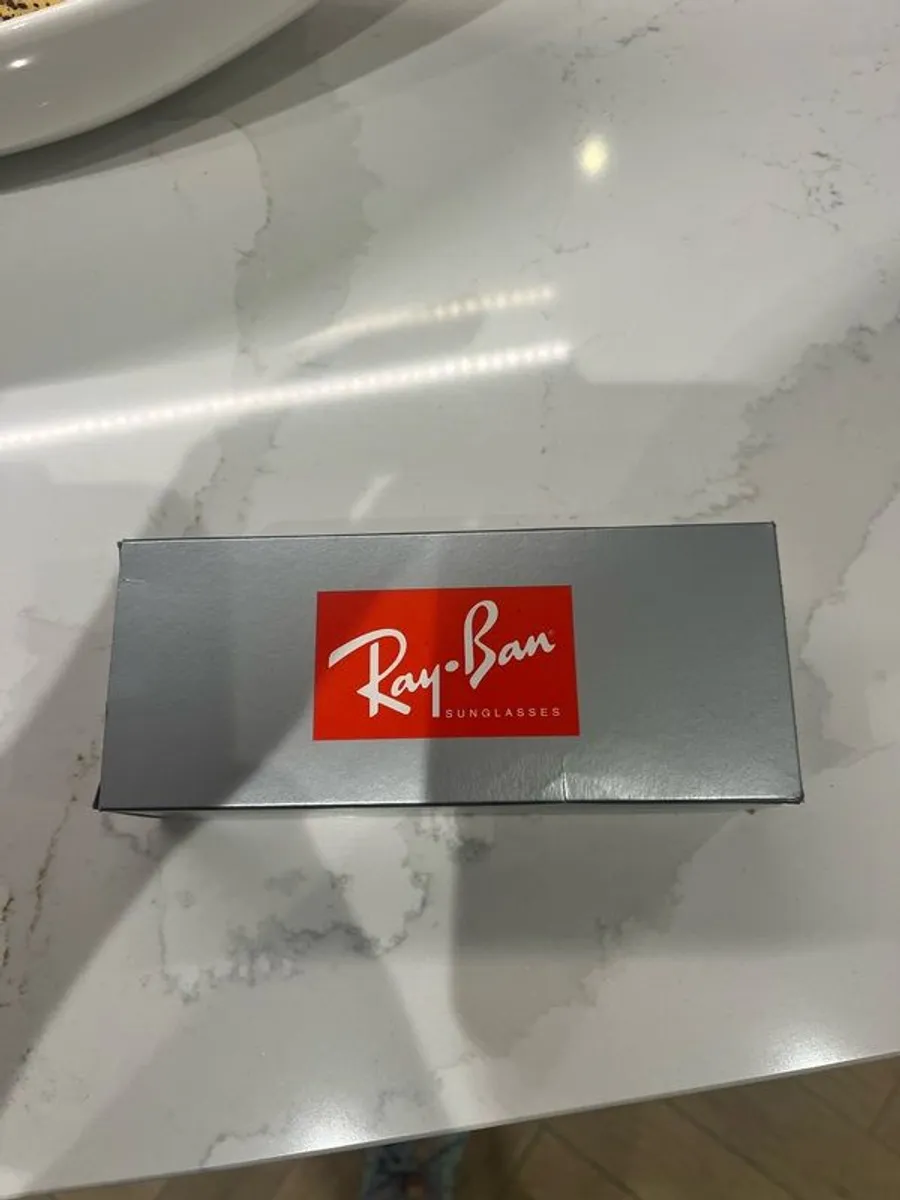ray ban new there 205 to buy never put on dropping price to sell 80 - Image 4