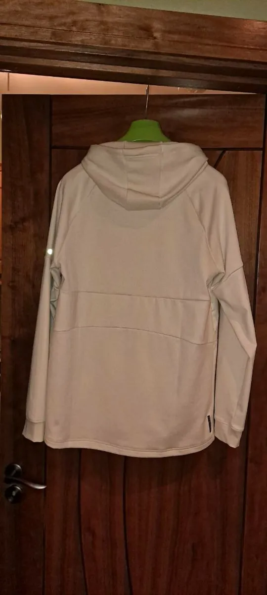 UnderArmour Light Hoddie - Image 2